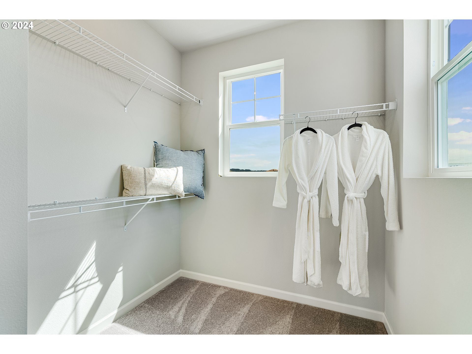 property viewer photo 17