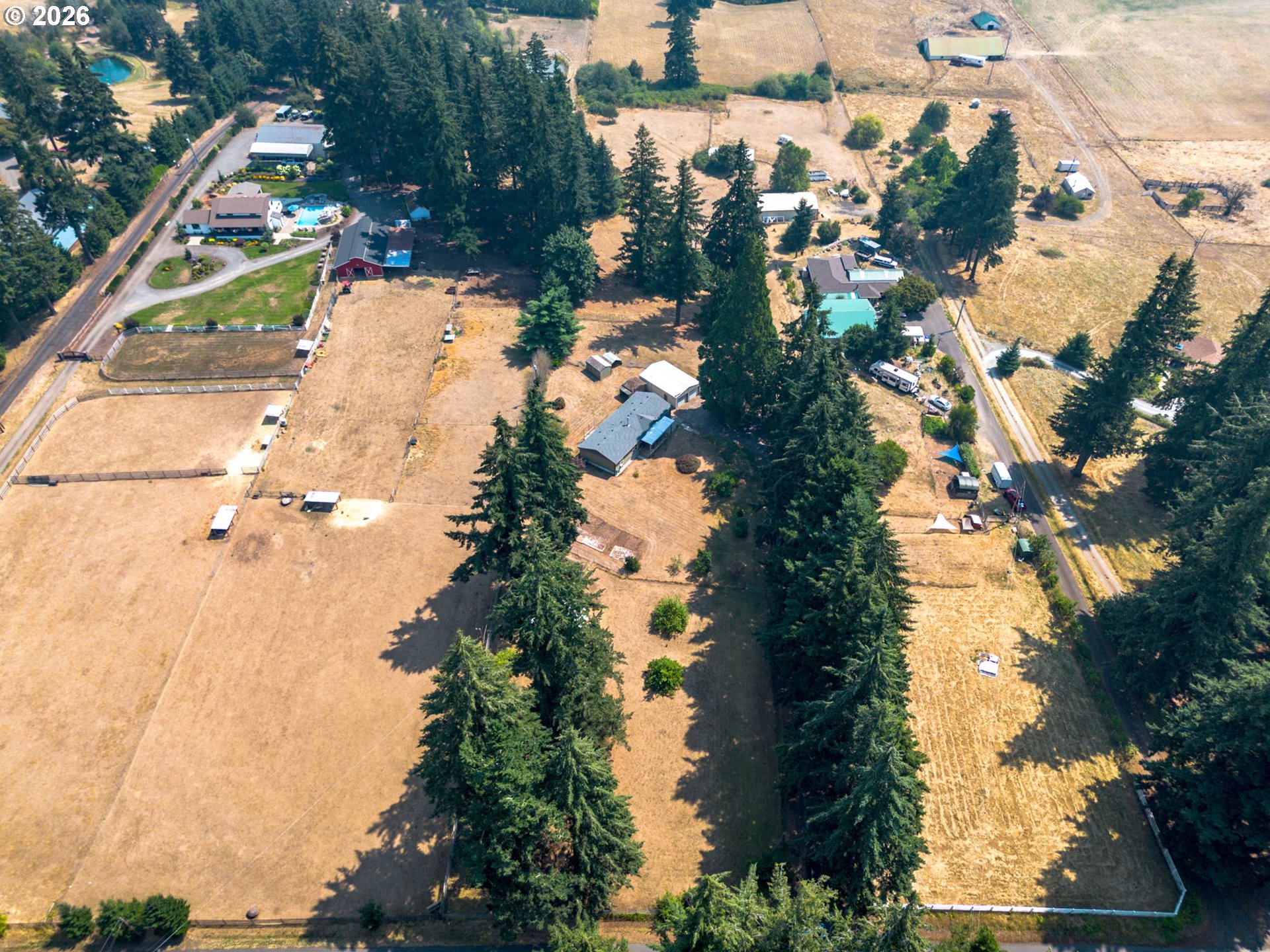 main property photo 40