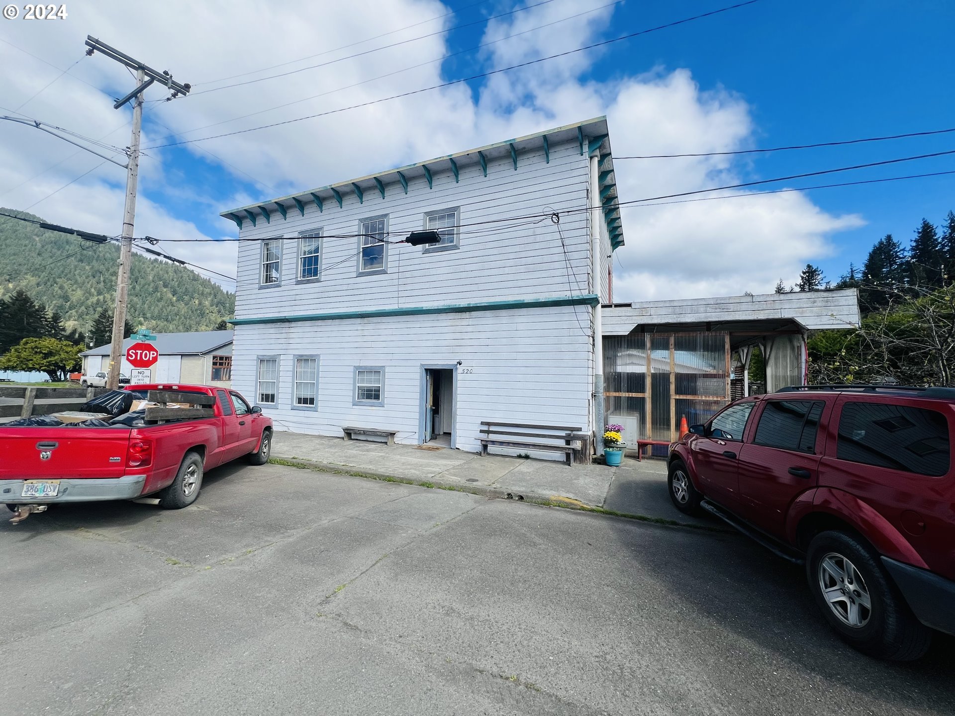 main property photo 25