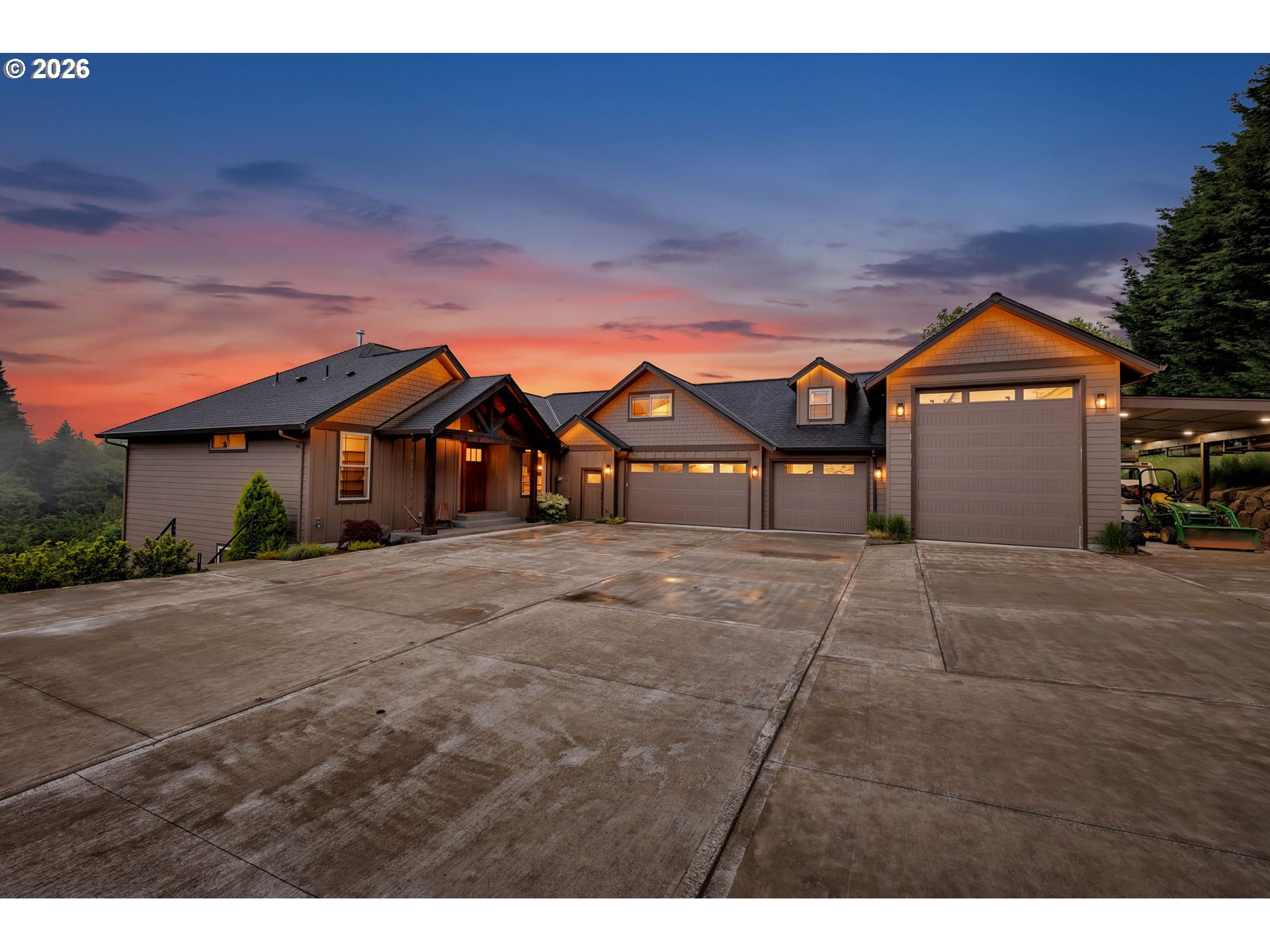 main property photo 43