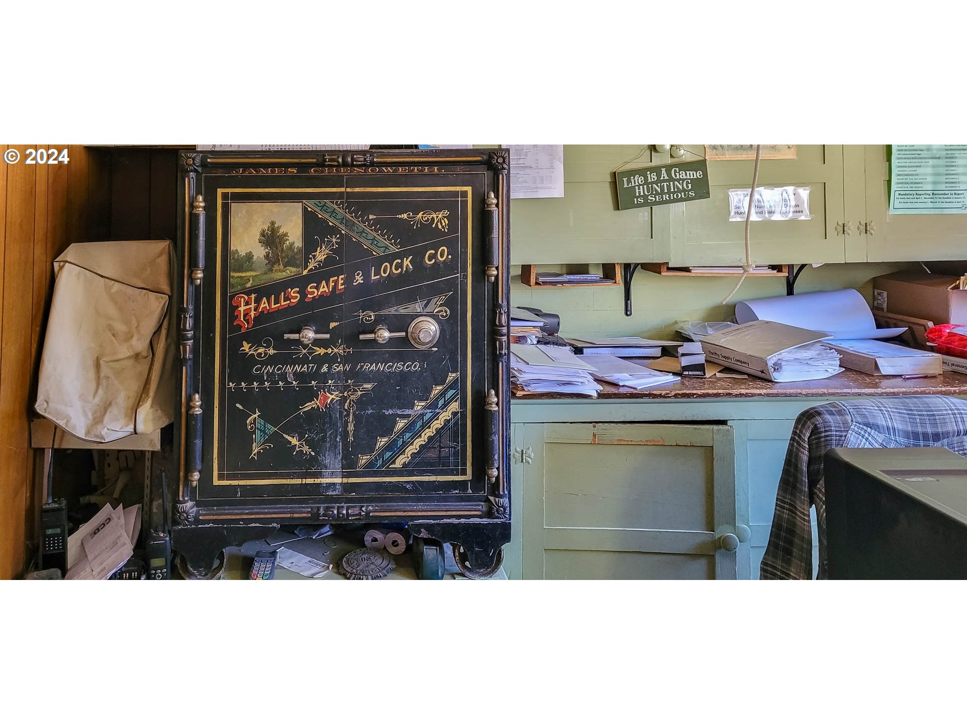 main property photo 6