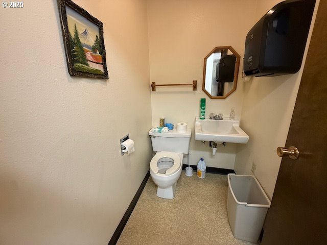 main property photo 11