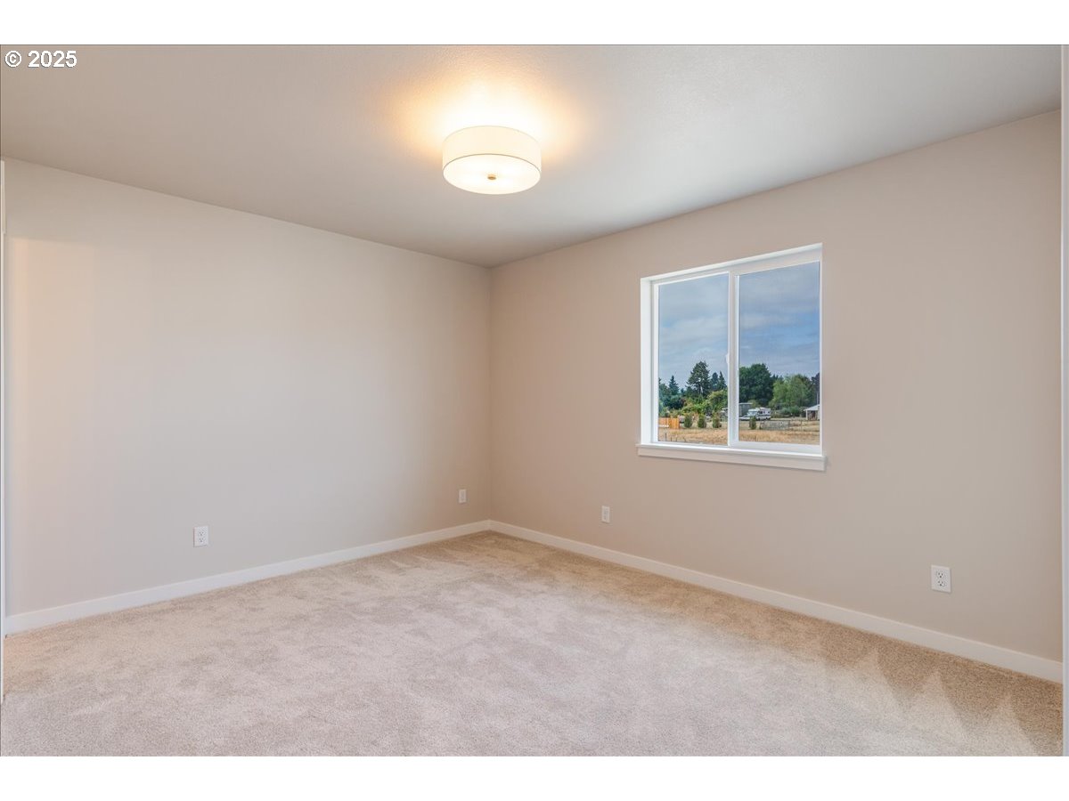 property viewer photo 6