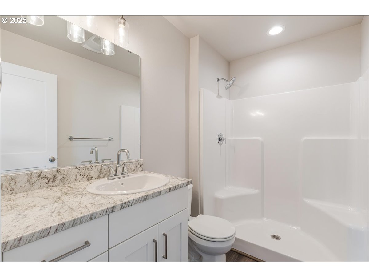 property viewer photo 7