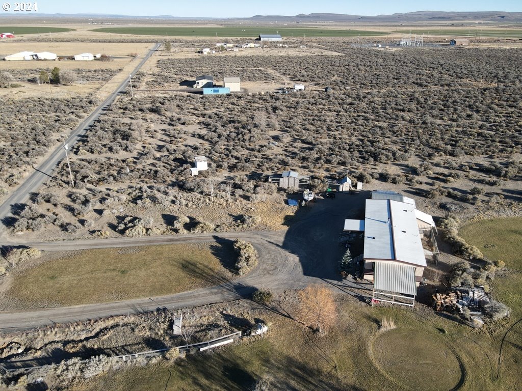main property photo 39