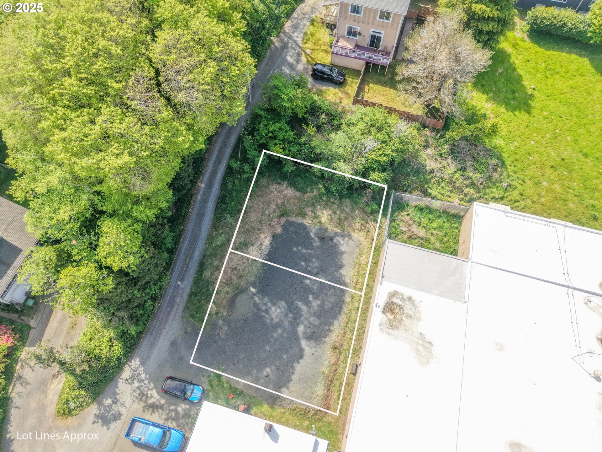 main property photo 8