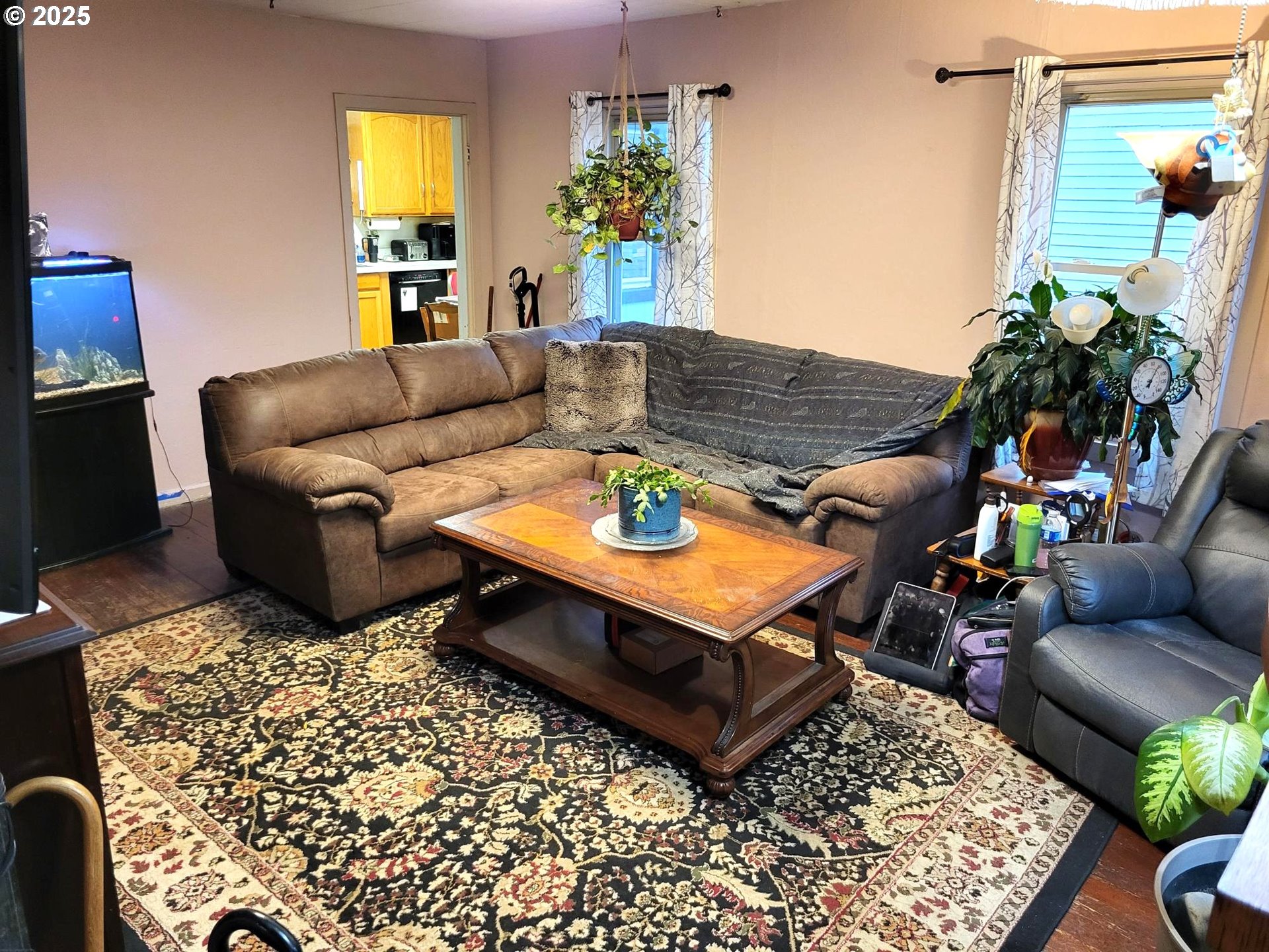 property viewer photo 2