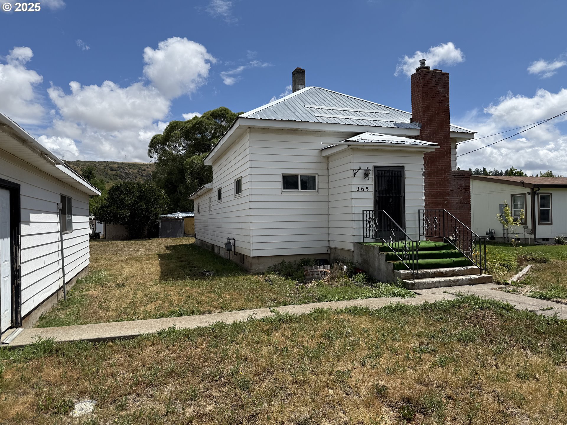 main property photo 2