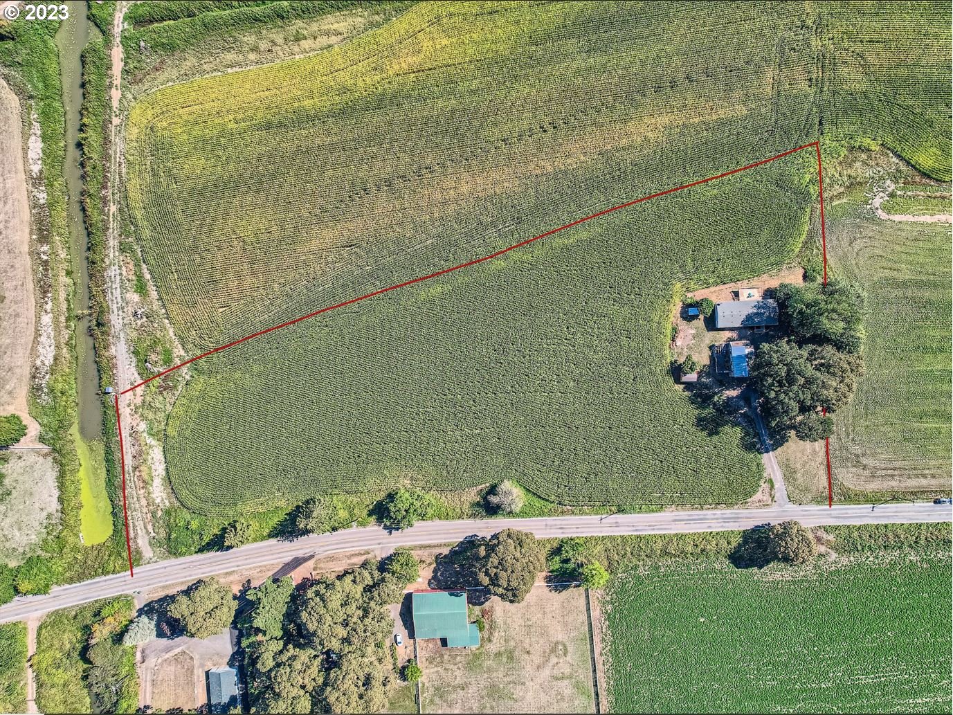 main property photo 3
