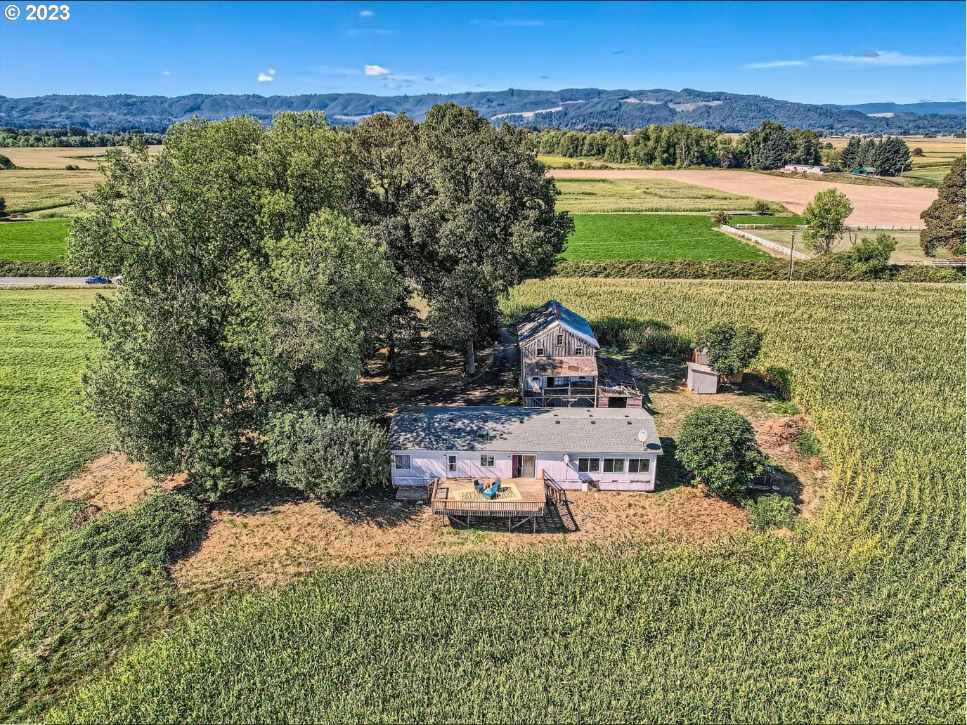 main property photo 7