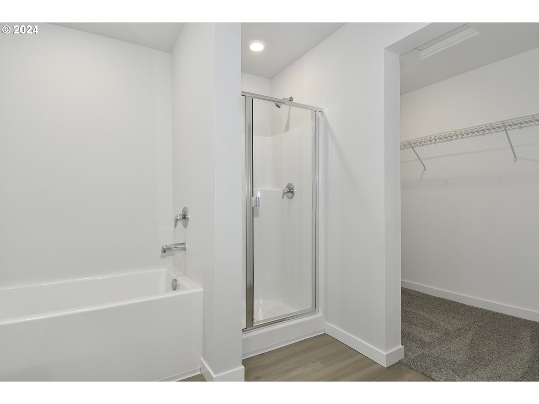 property viewer photo 13