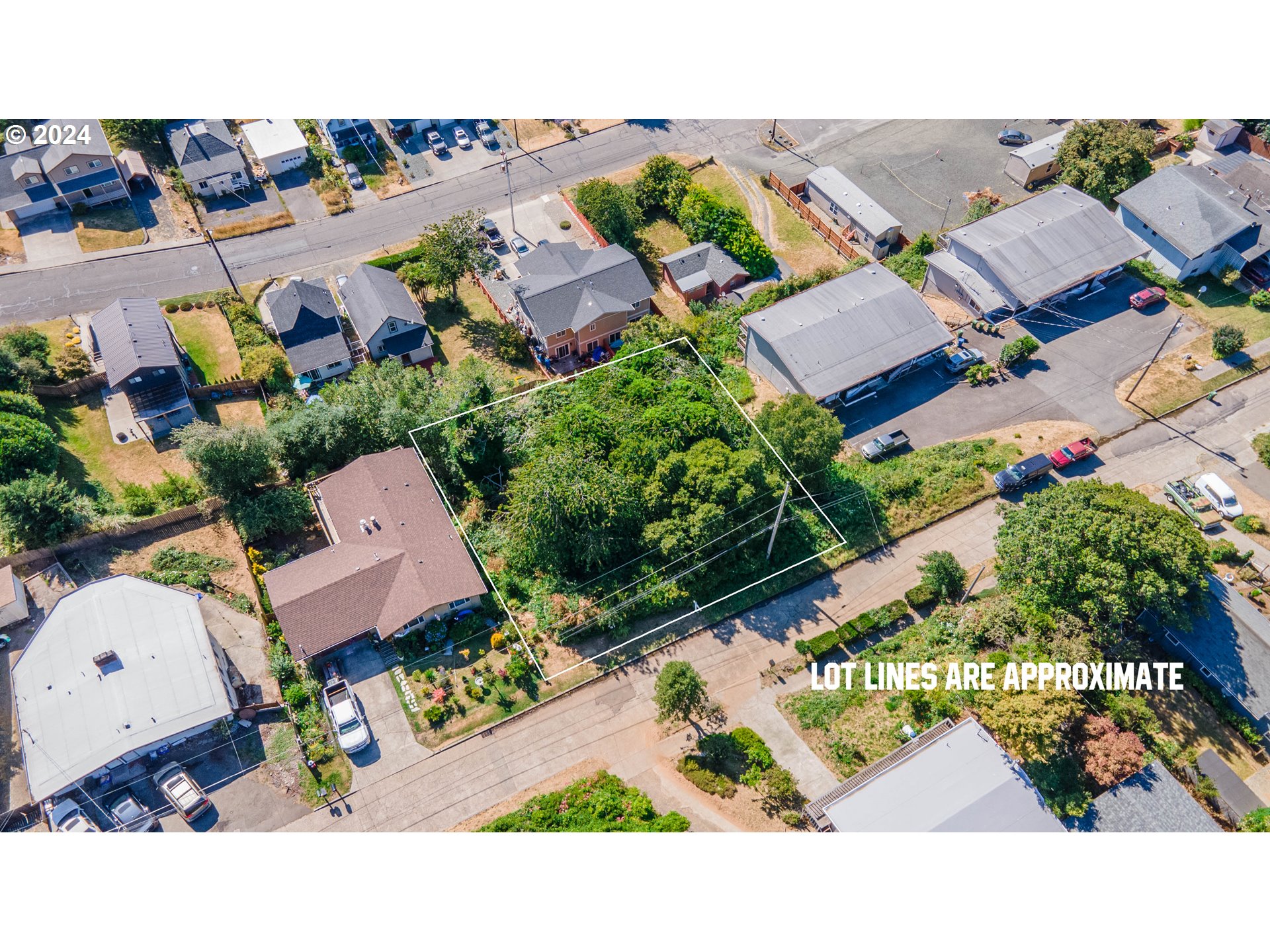 main property photo 12
