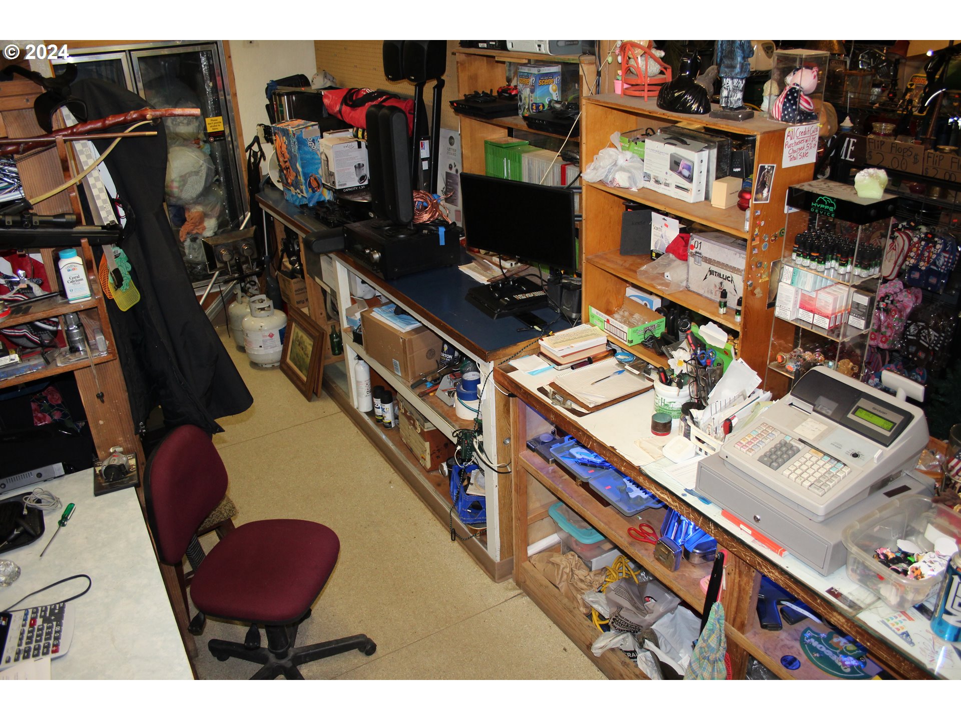 main property photo 27