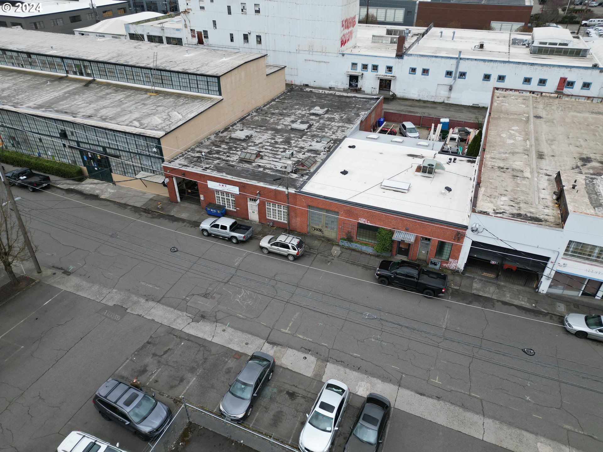 main property photo 8