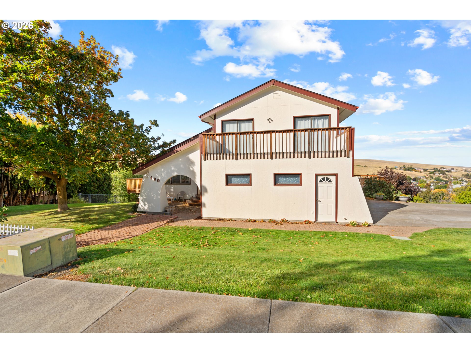 main property photo 2