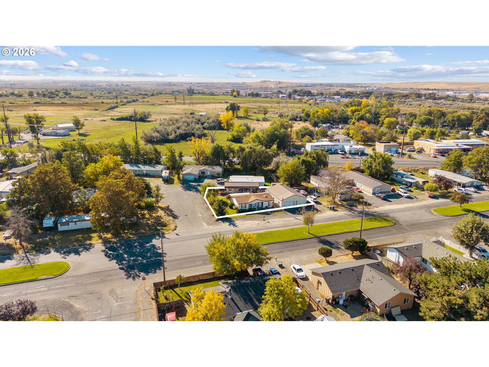 main property photo 30