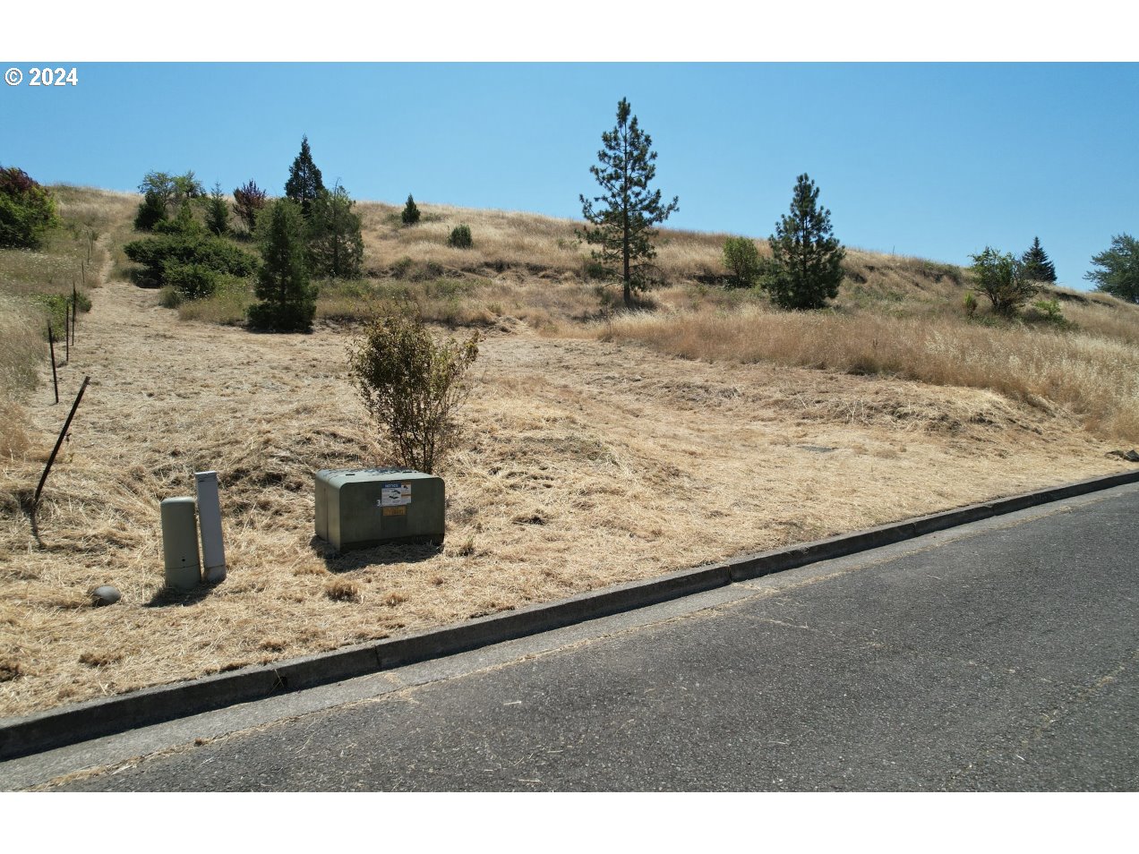 property viewer photo 2