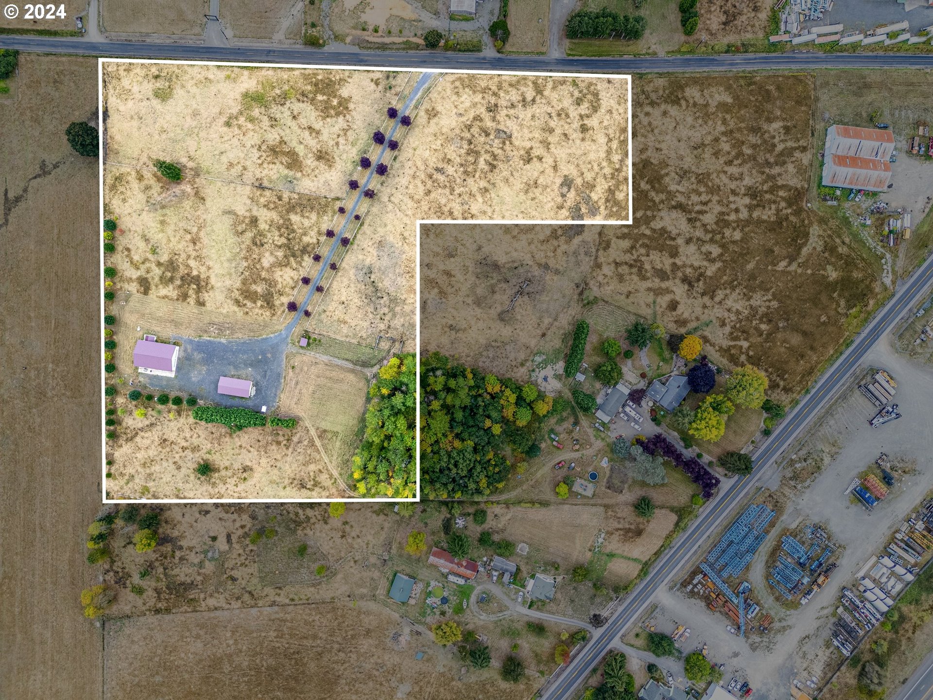 main property photo 30