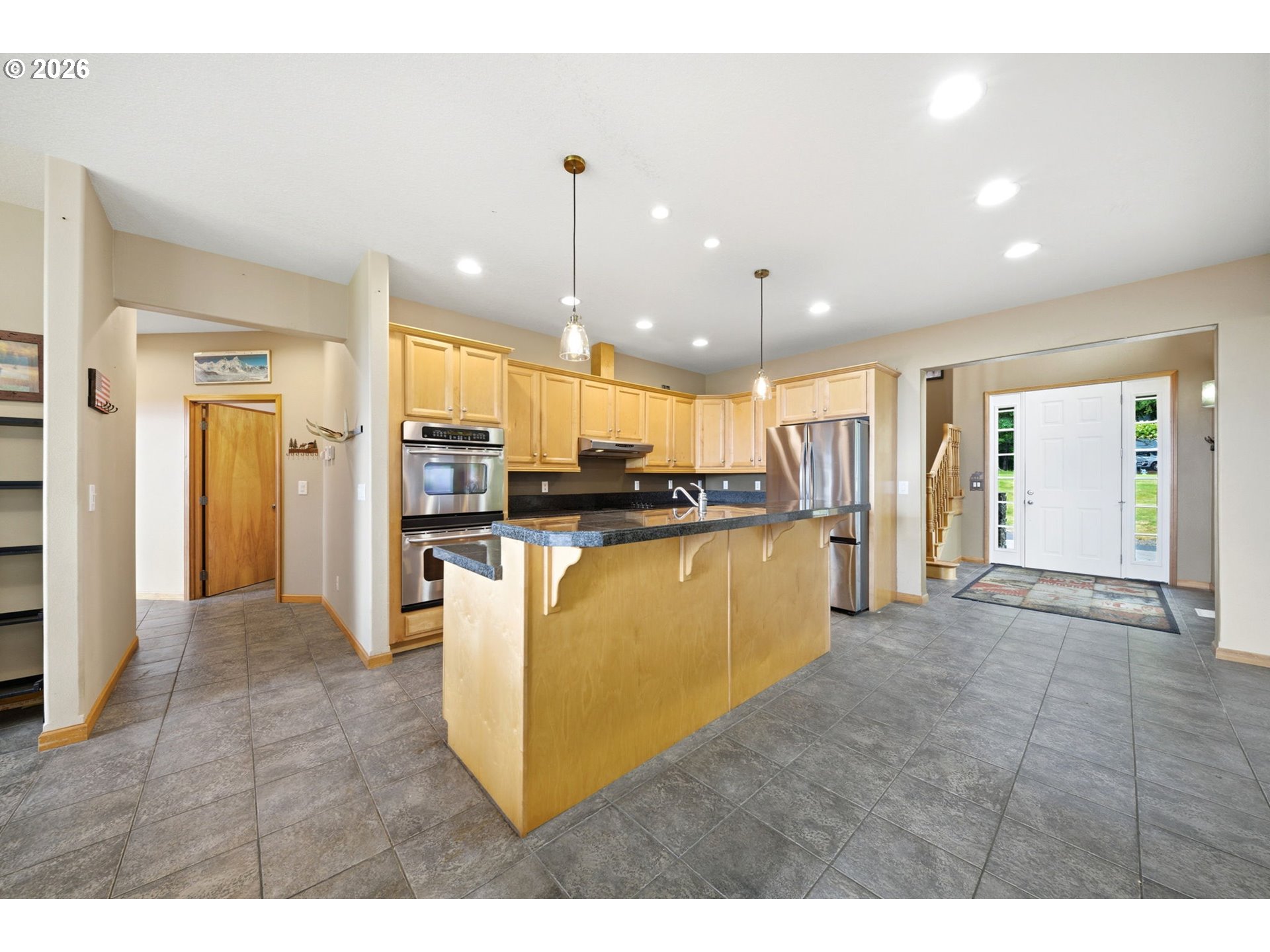 main property photo 2