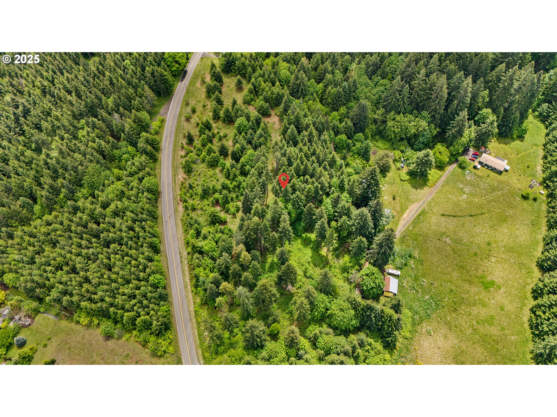 main property photo 32