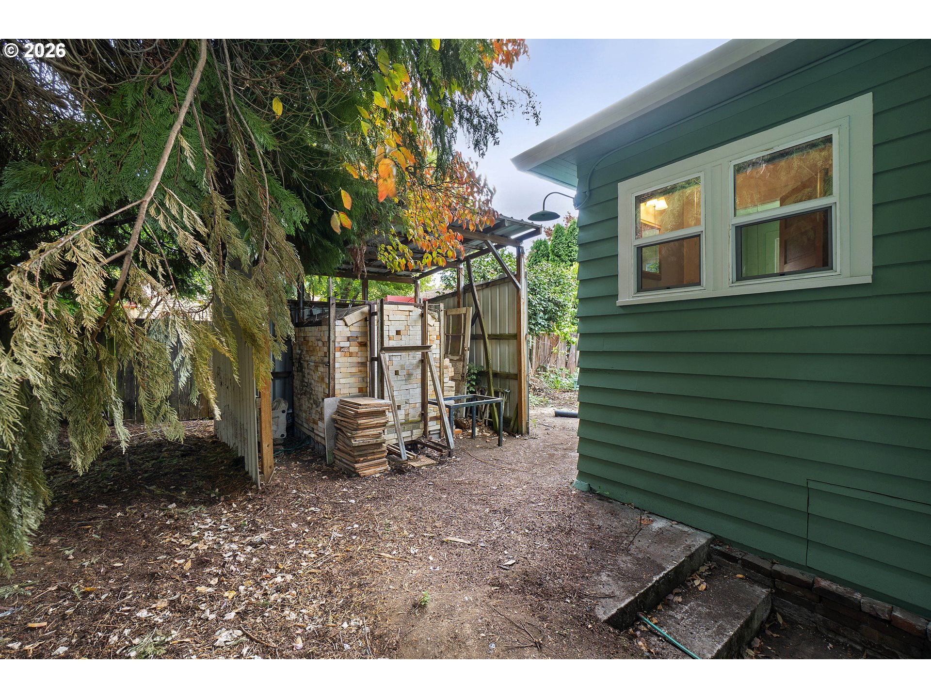 main property photo 27