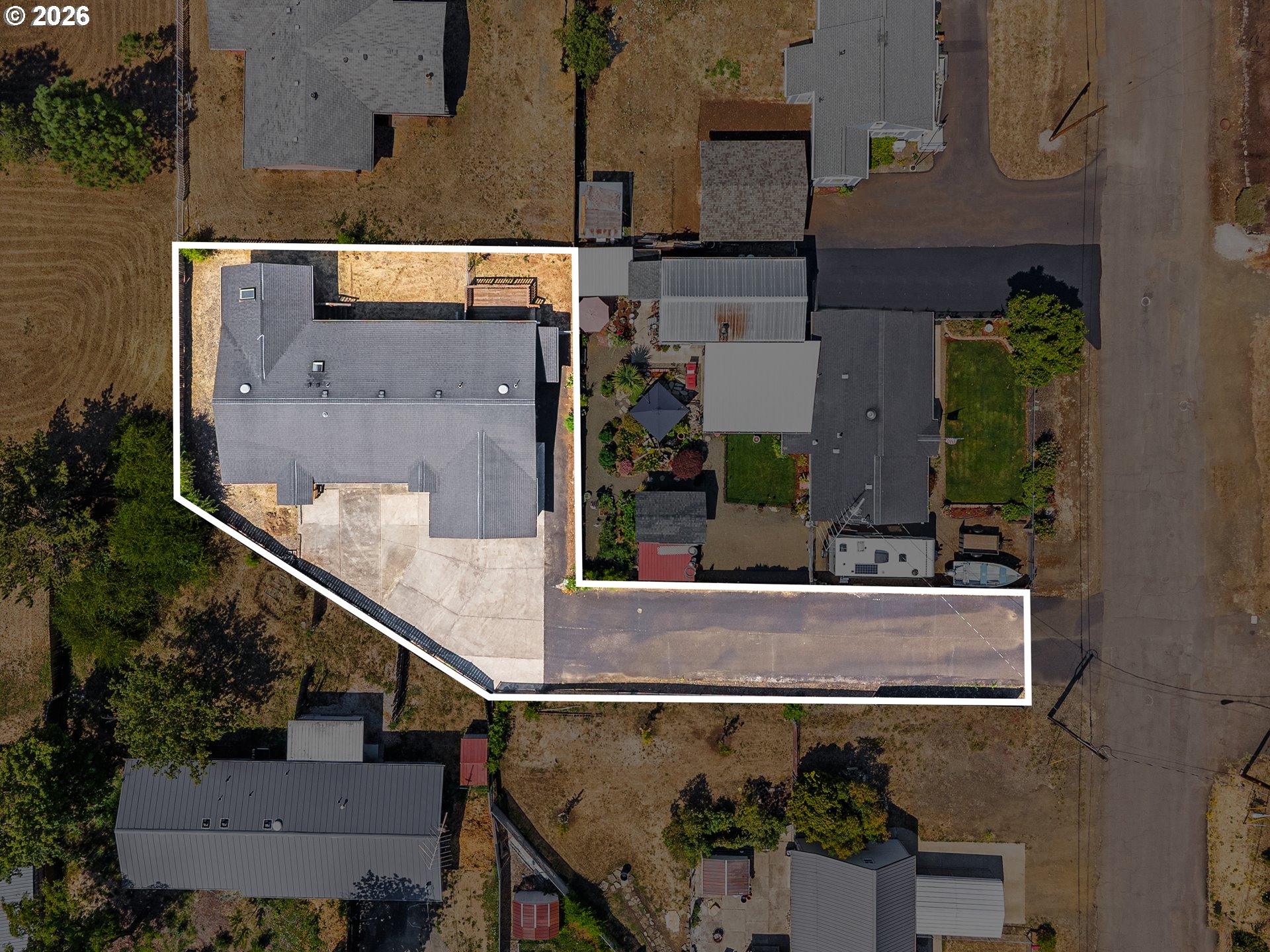 main property photo 42