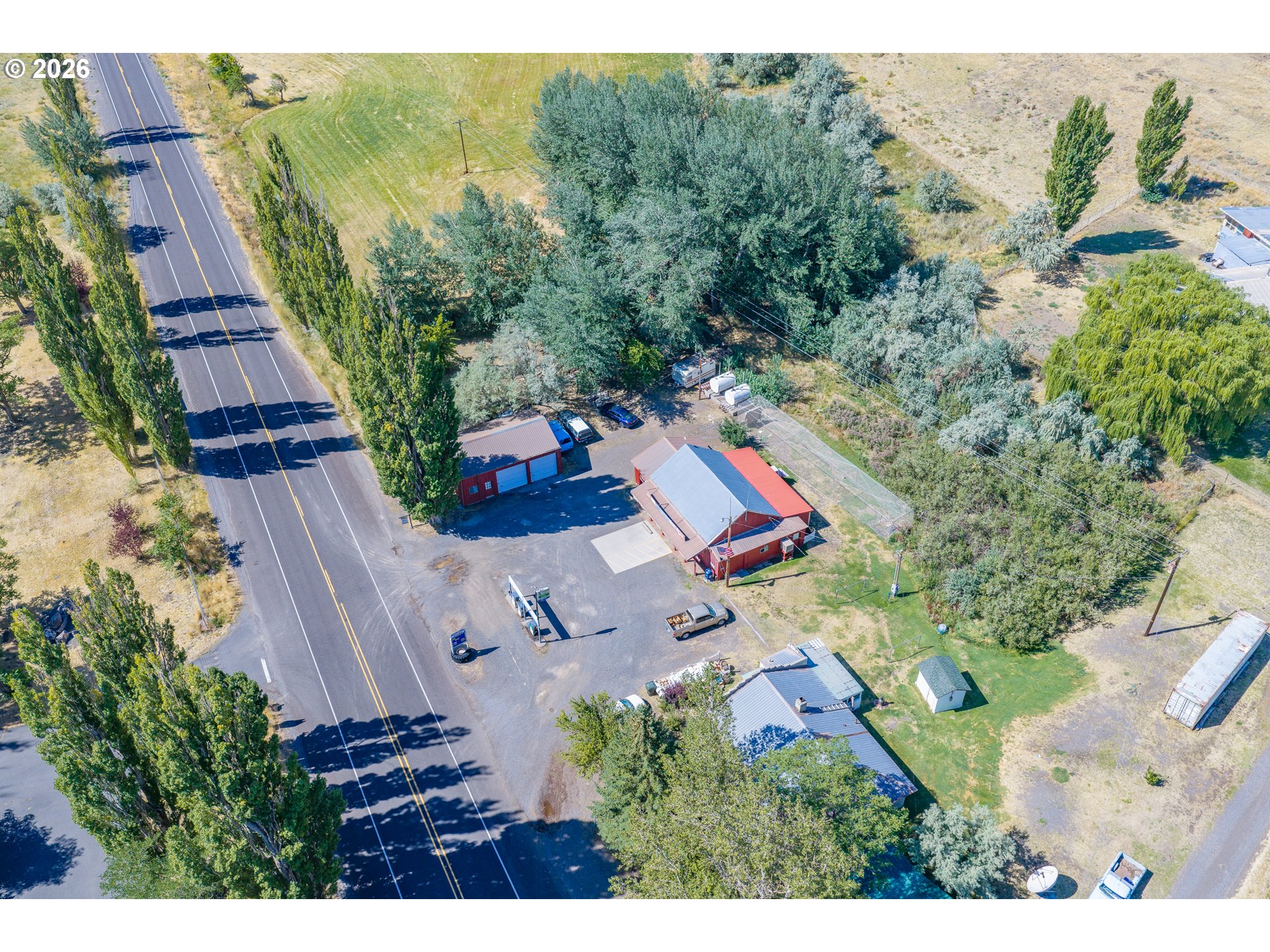 main property photo 30