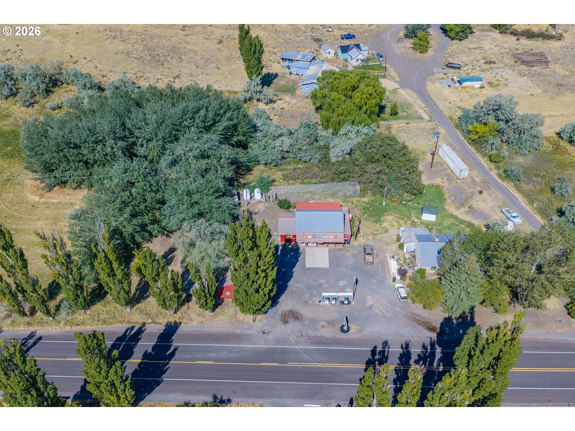 main property photo 32