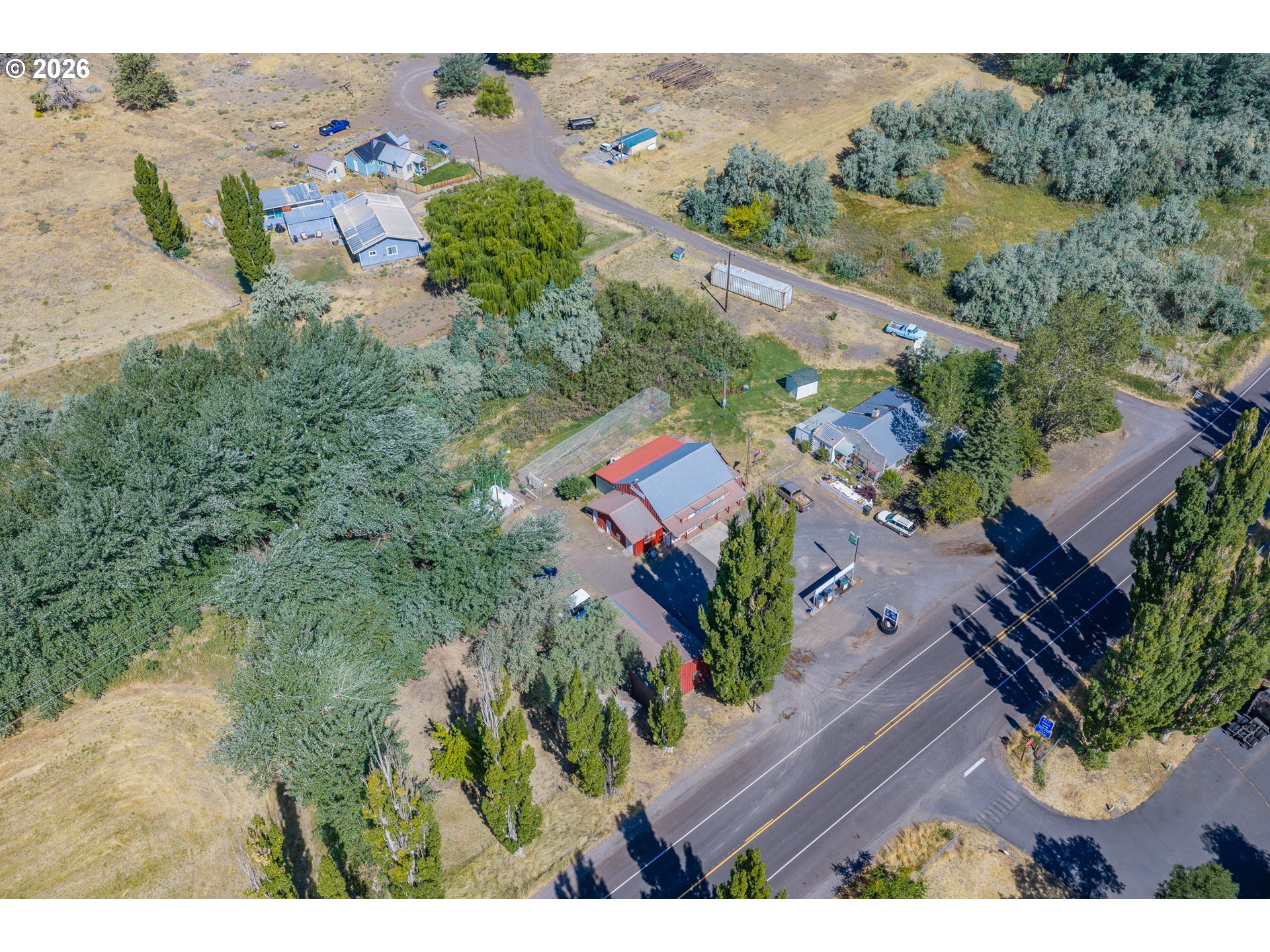 main property photo 33