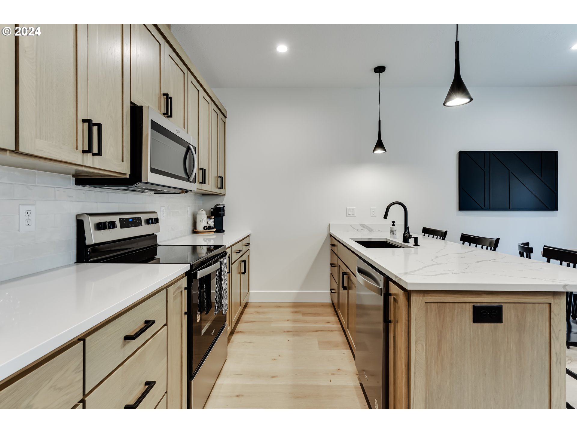 property viewer photo 10