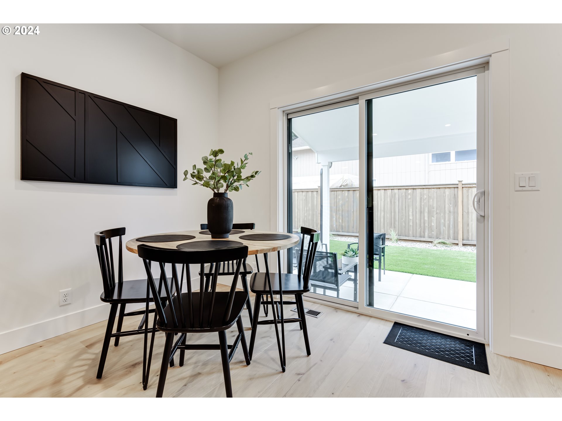 property viewer photo 11