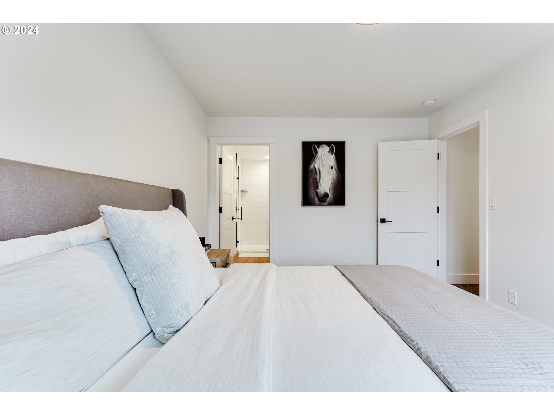 property viewer photo 17
