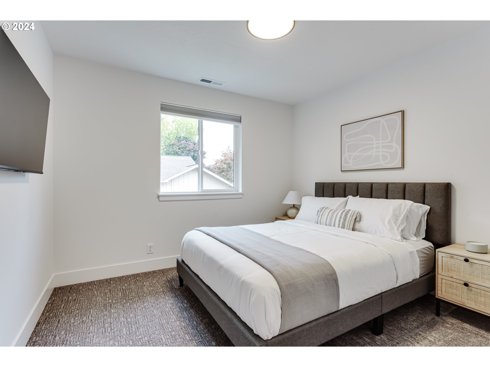 property viewer photo 20