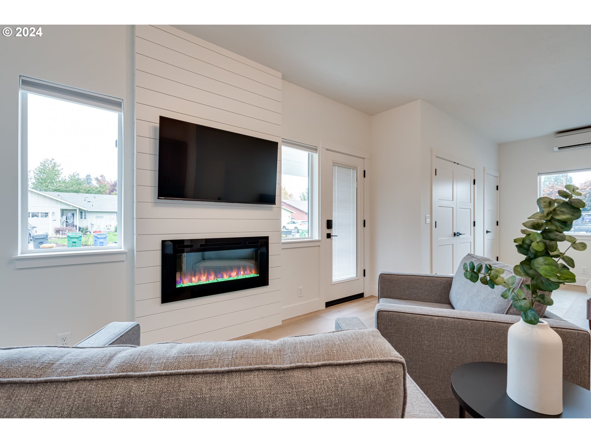 property viewer photo 32