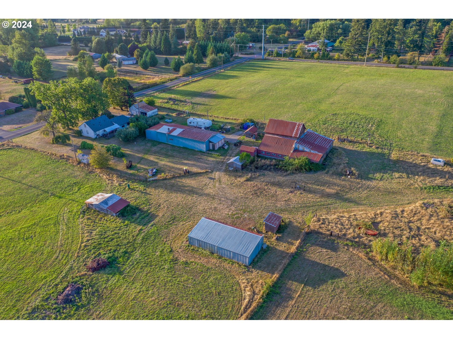main property photo 3