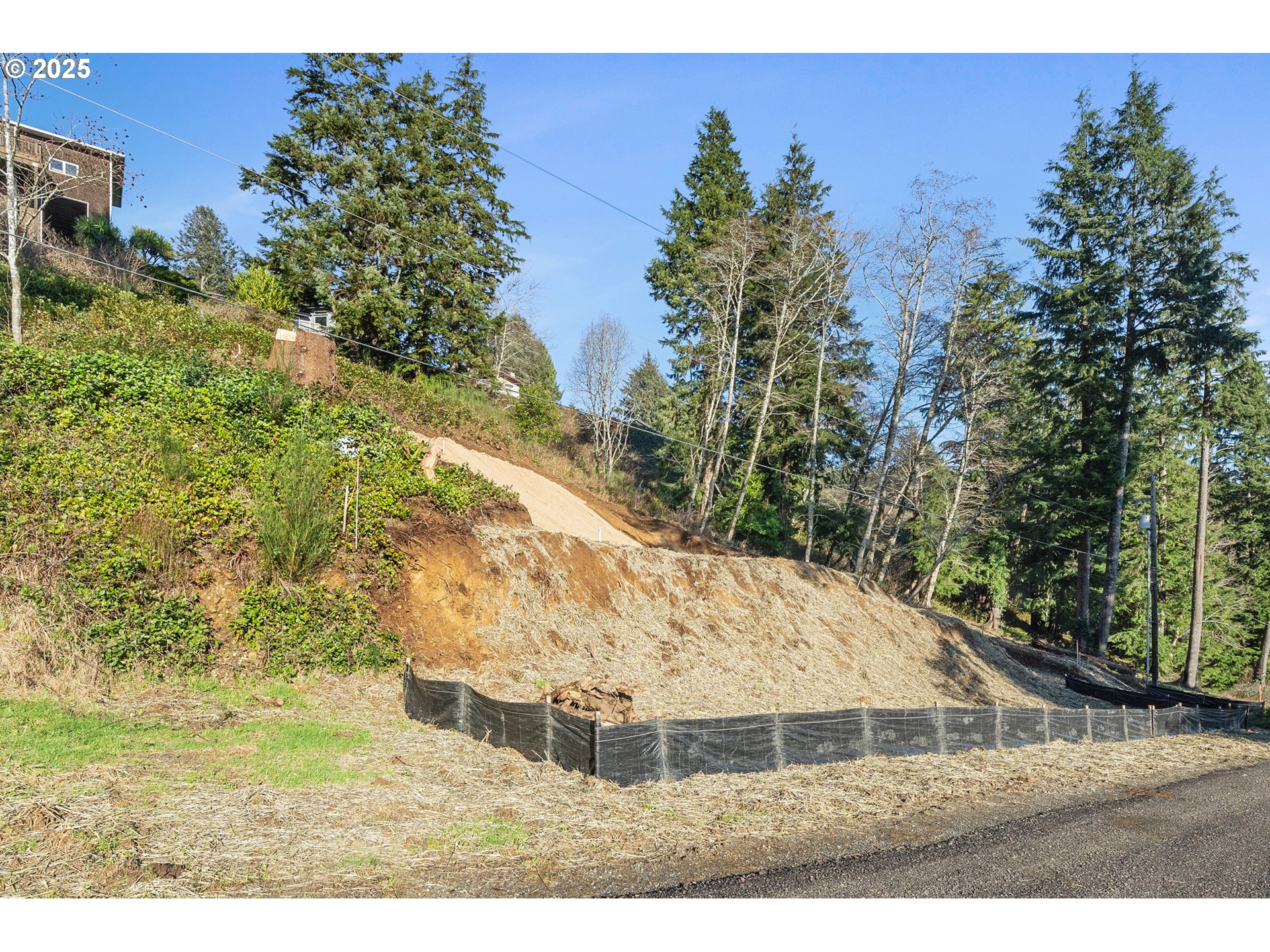 main property photo 19