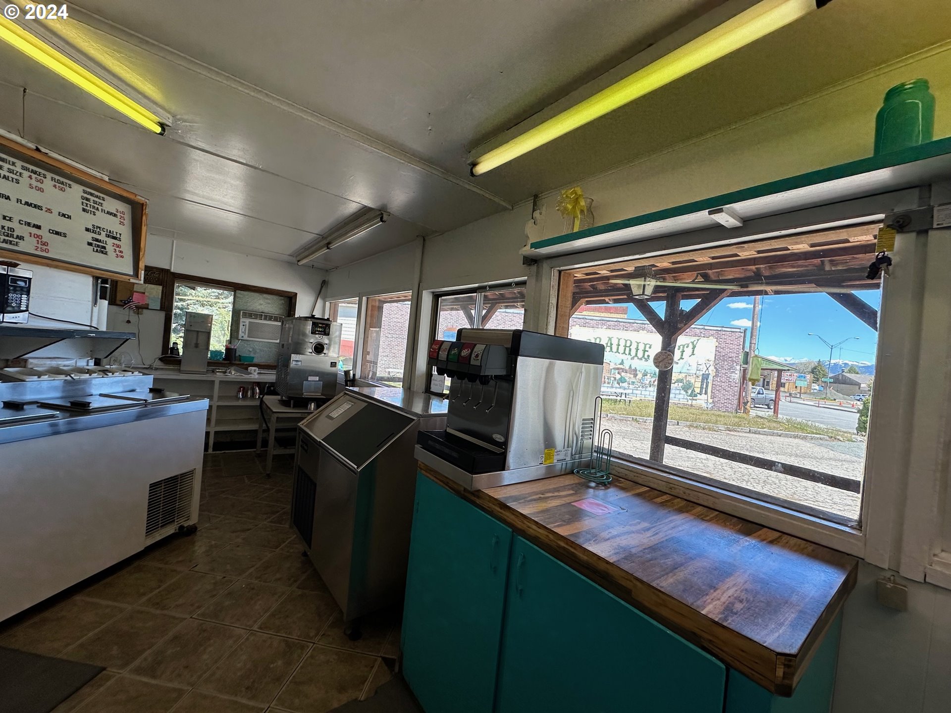 property viewer photo 35