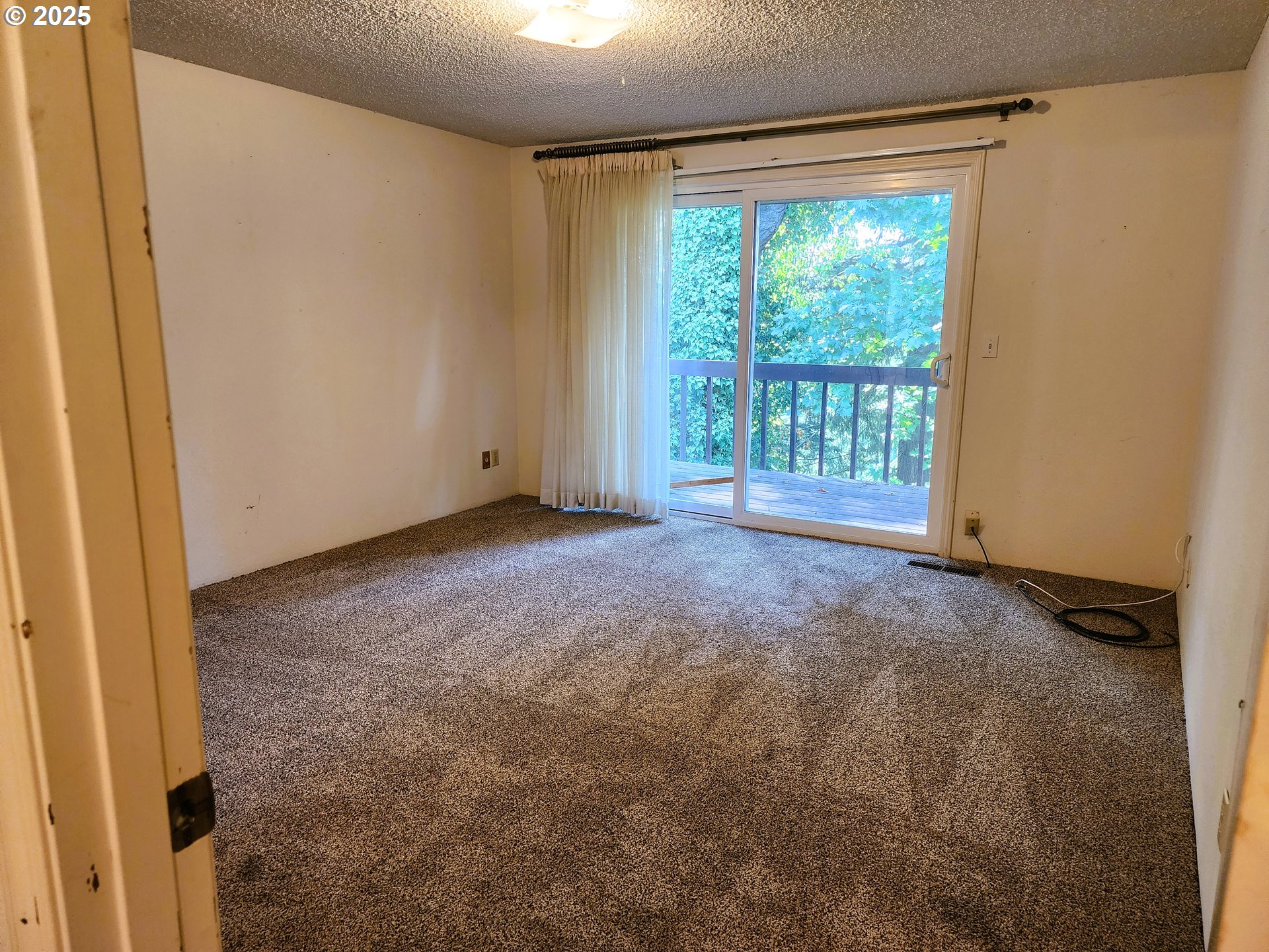 property viewer photo 13