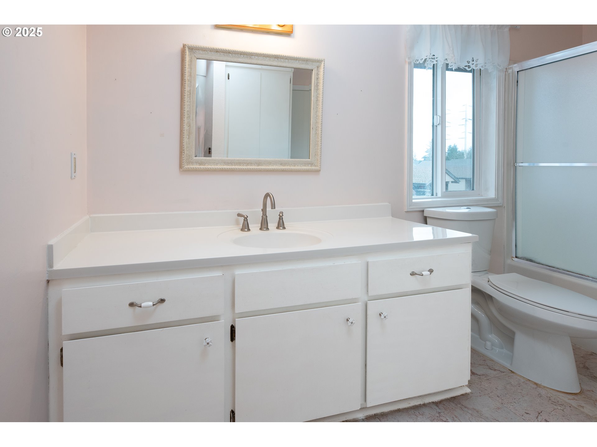 property viewer photo 17