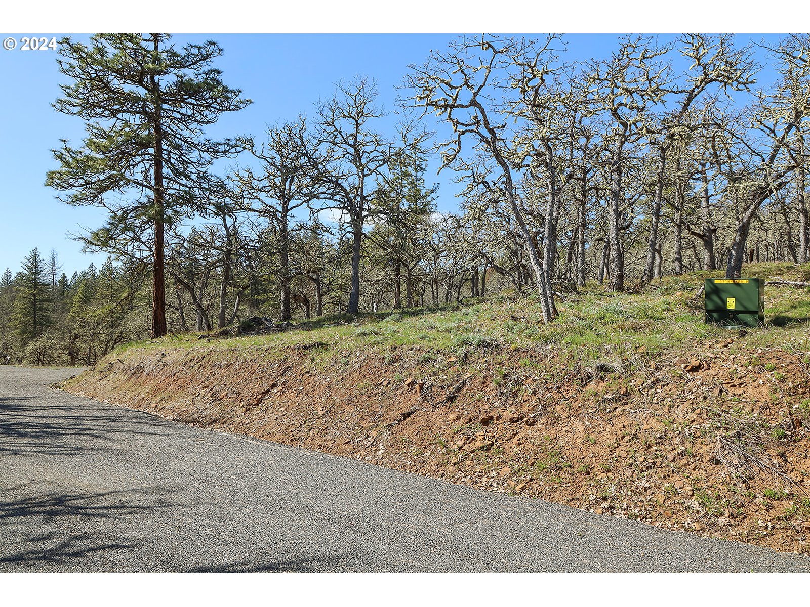 main property photo 15