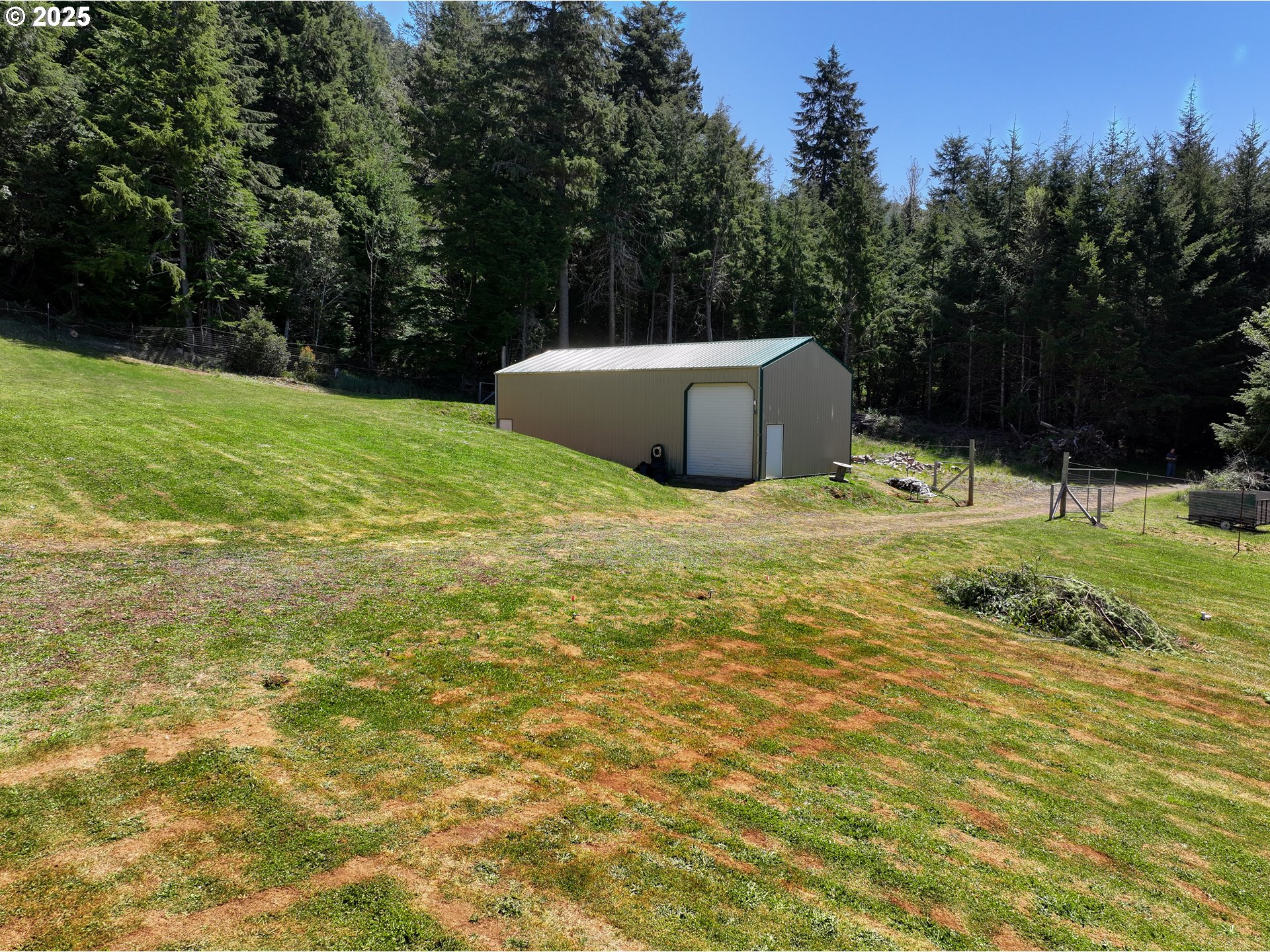 main property photo 42