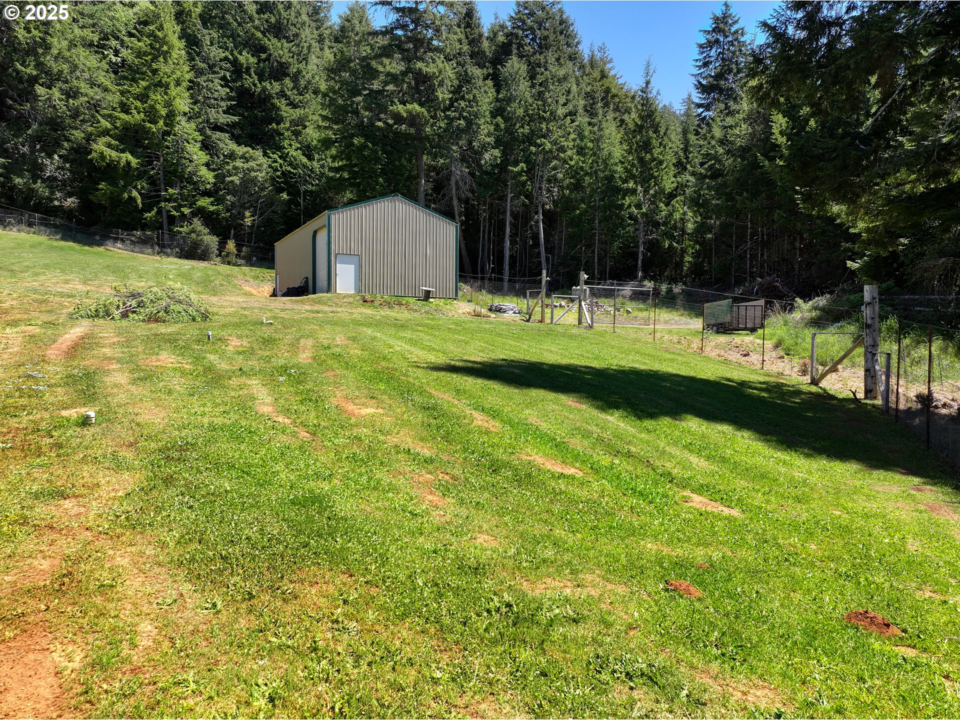 main property photo 47