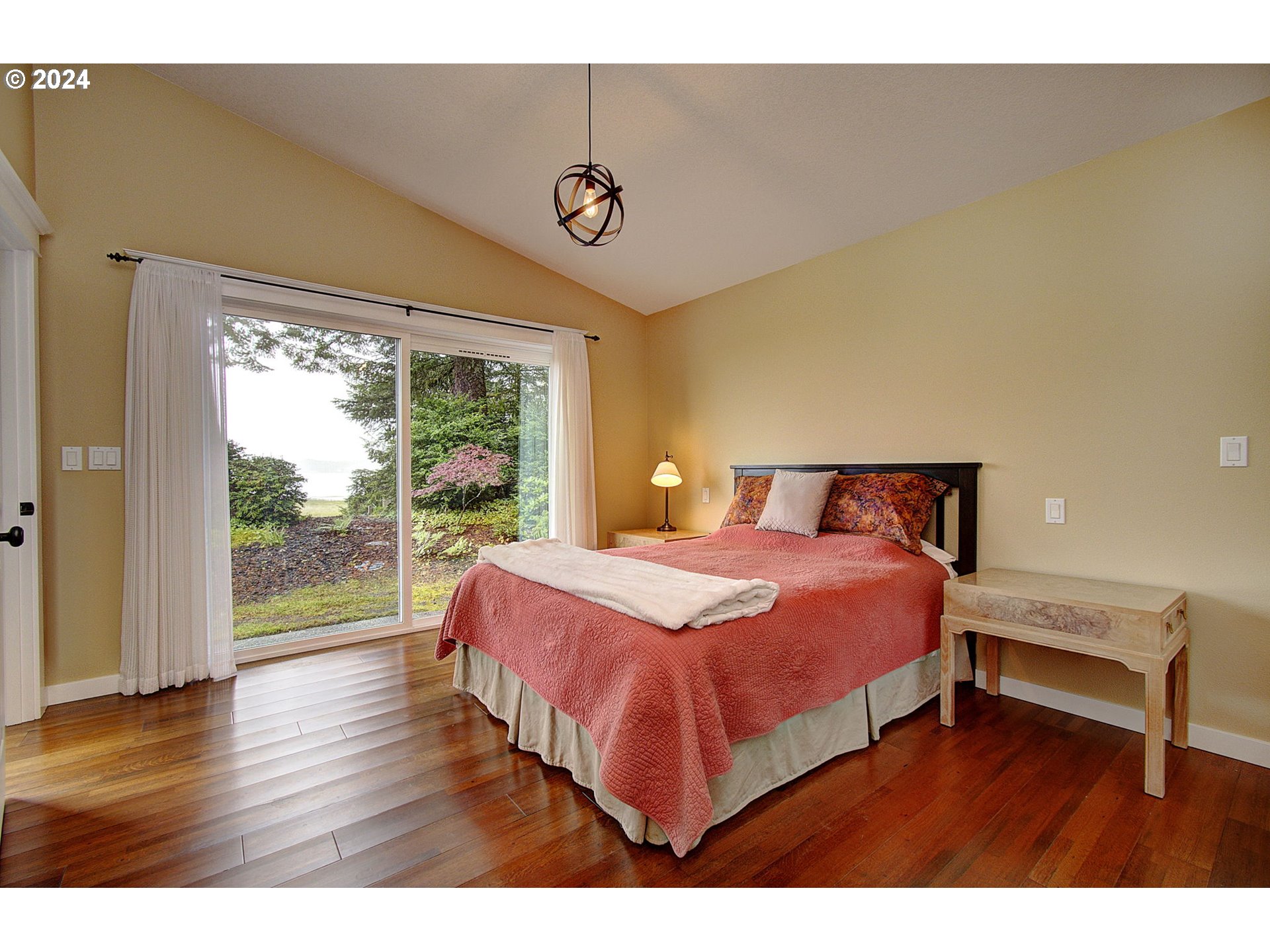 property viewer photo 28