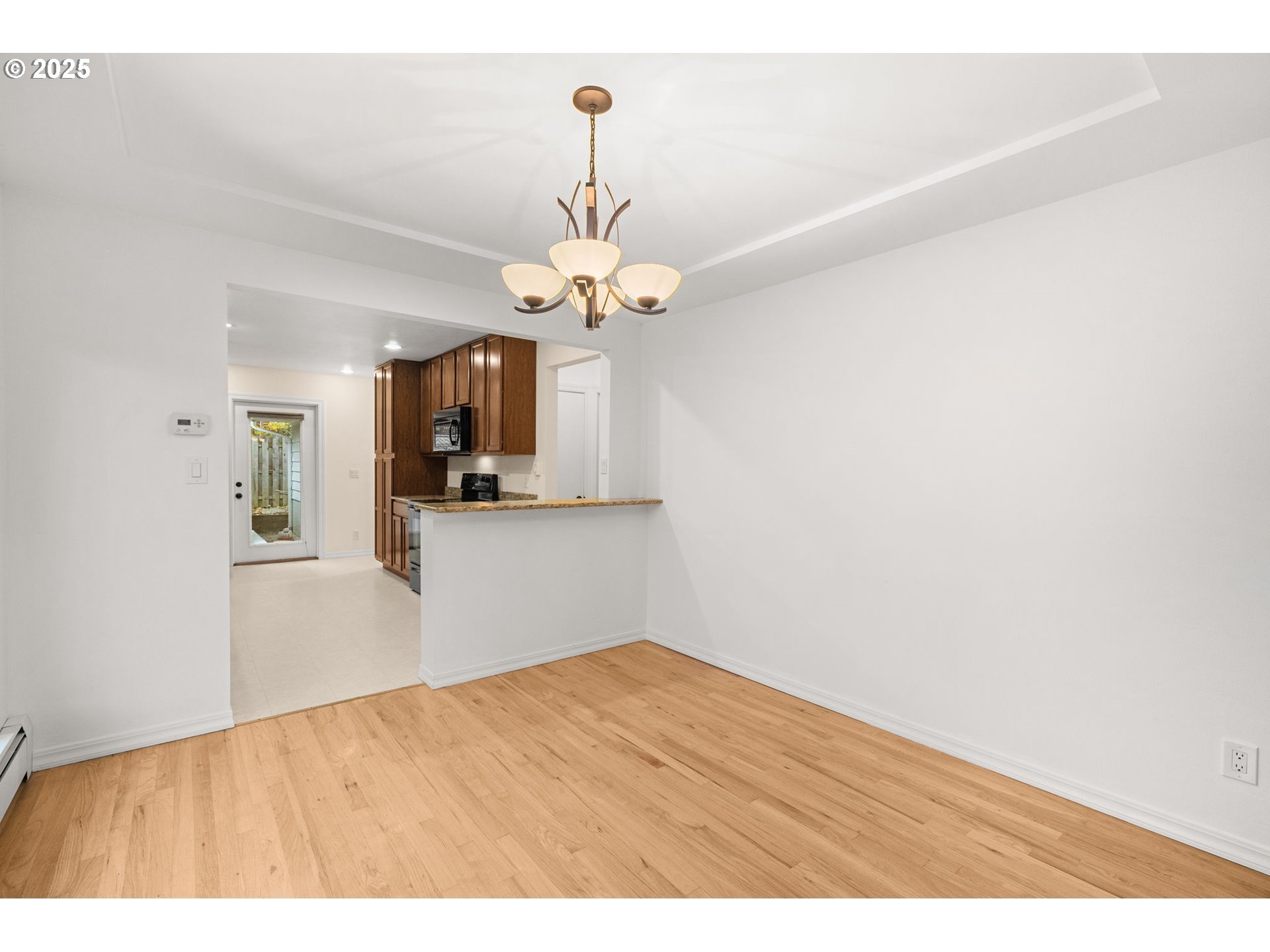 property viewer photo 10