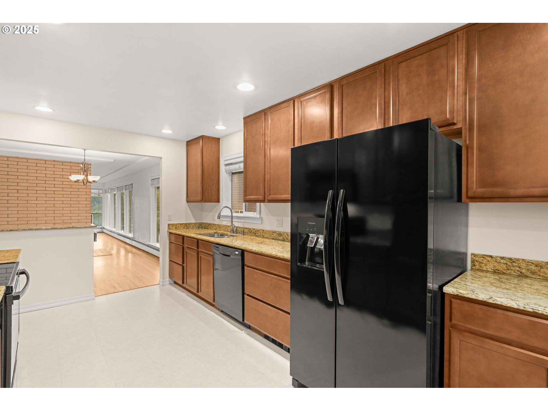 property viewer photo 14
