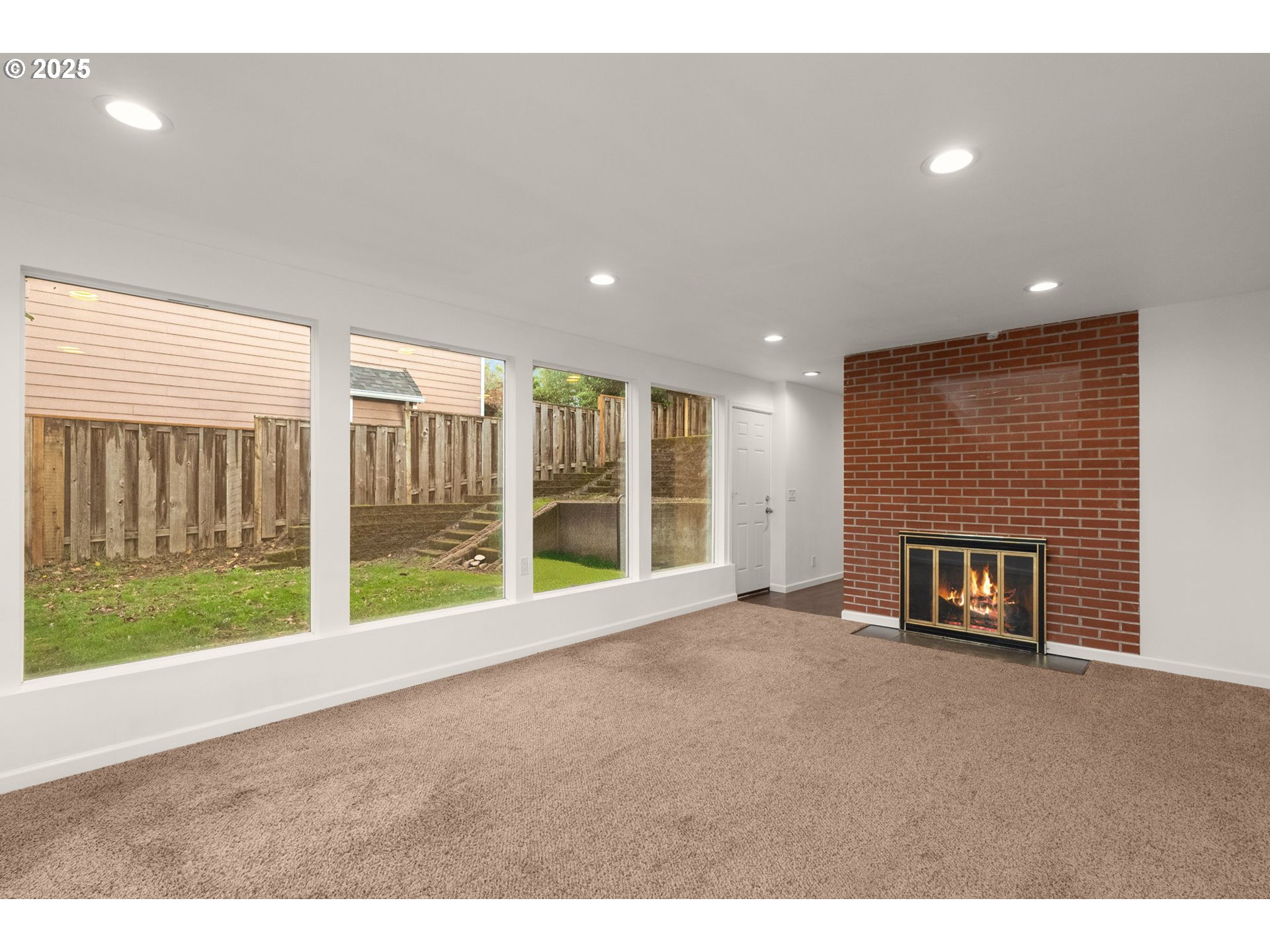 property viewer photo 21