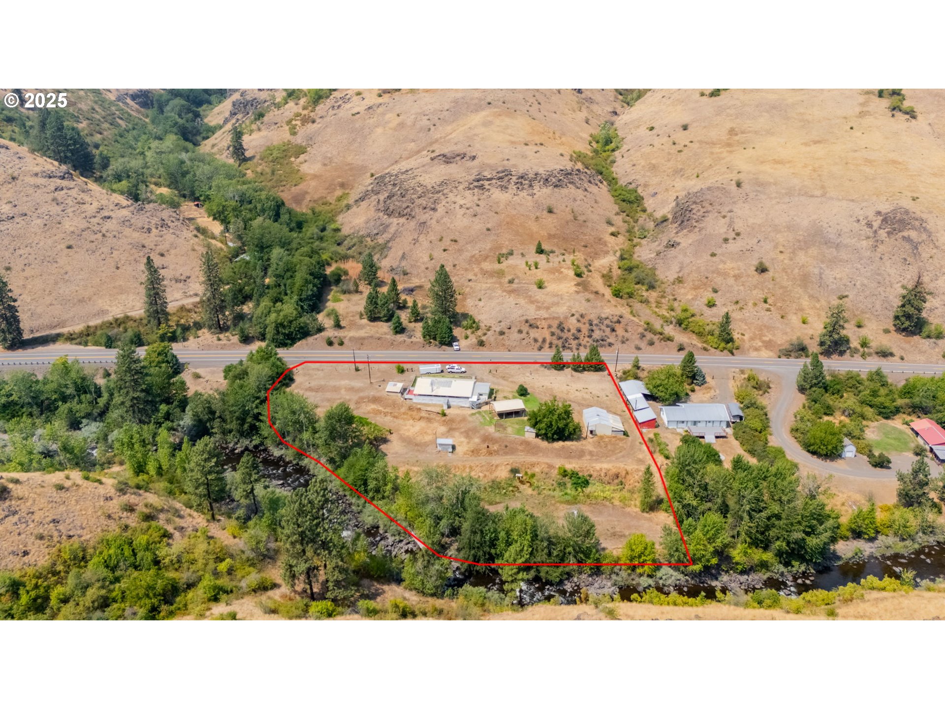 main property photo 31