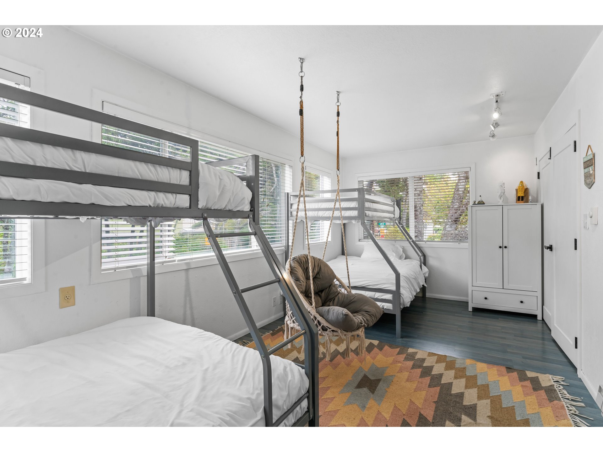 property viewer photo 29