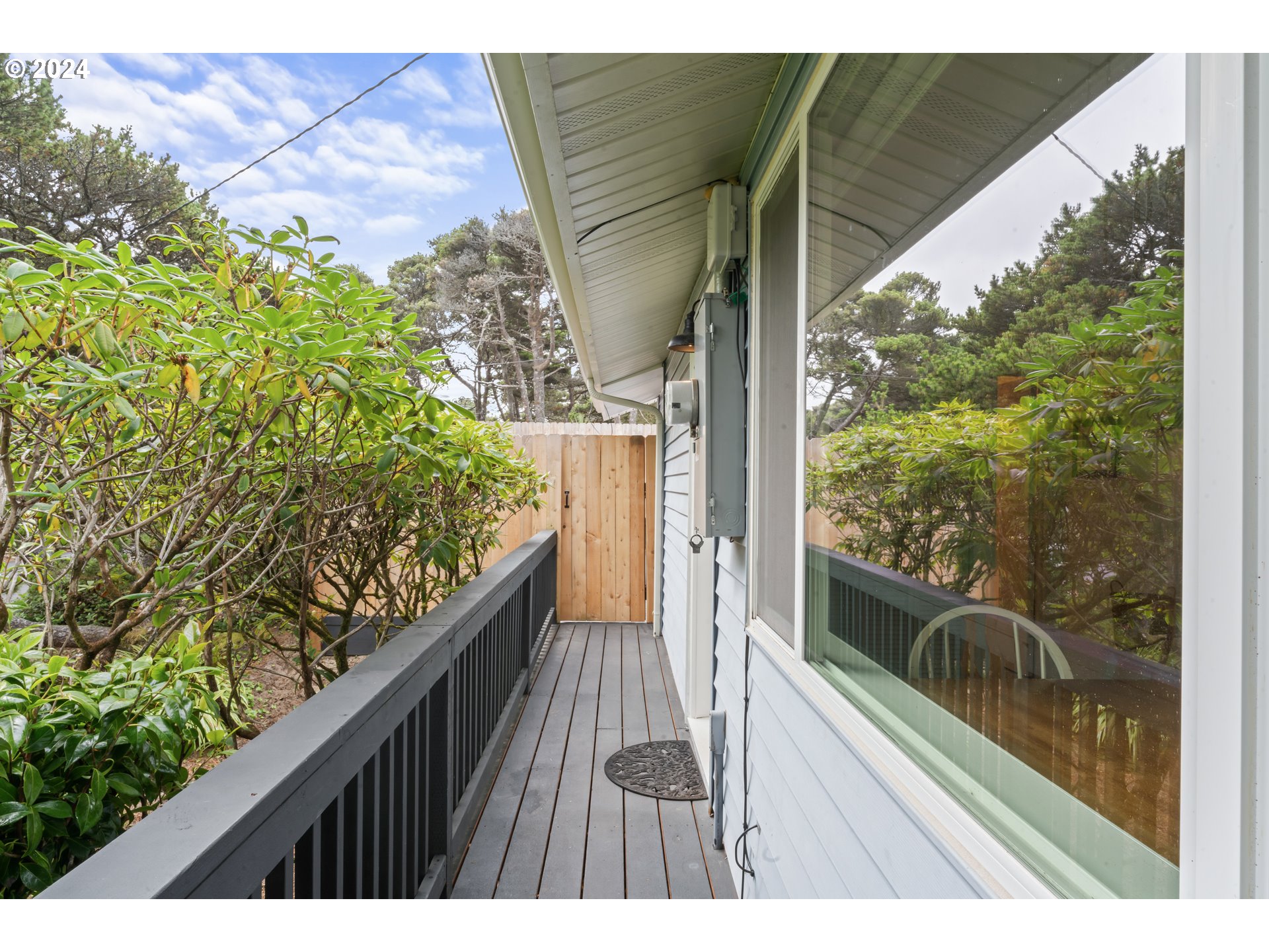 property viewer photo 3