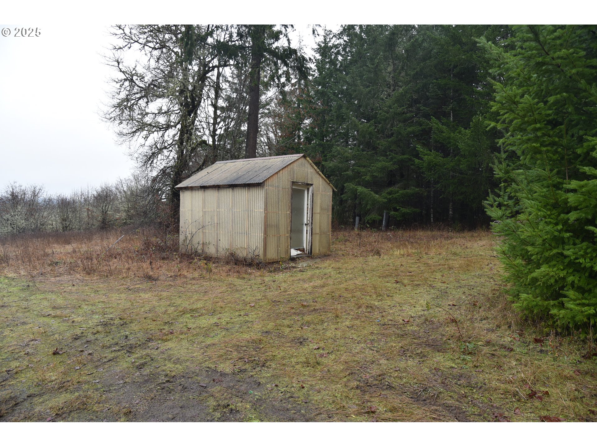 main property photo 12